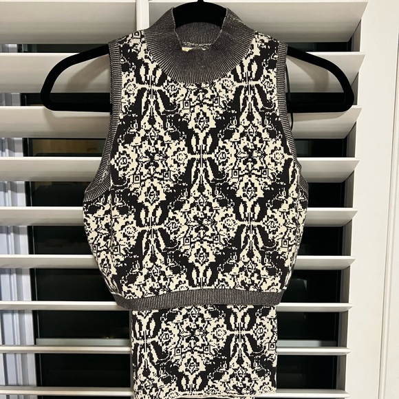 Billabong matching set top and skirt - Picture 2 of 3